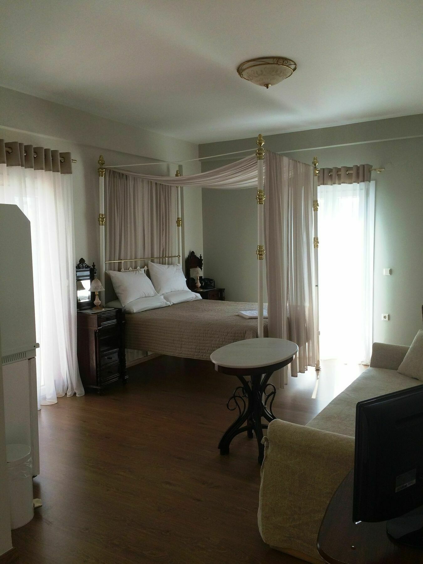 Emilia Luxury Apartments Мегас-Ялос-Нитес Экстерьер фото